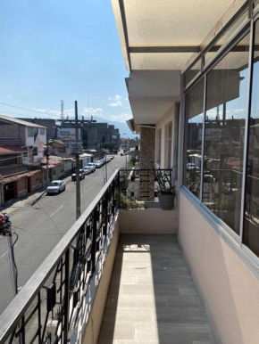 Bello departamento en centro histórico de Cuenca con Parqueadero incluido